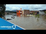 Asciende a 110 muertos por paso de ciclones en México