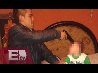 Sujeto apunta a un menor con pistola y sube la foto a Facebook/ Comunidad