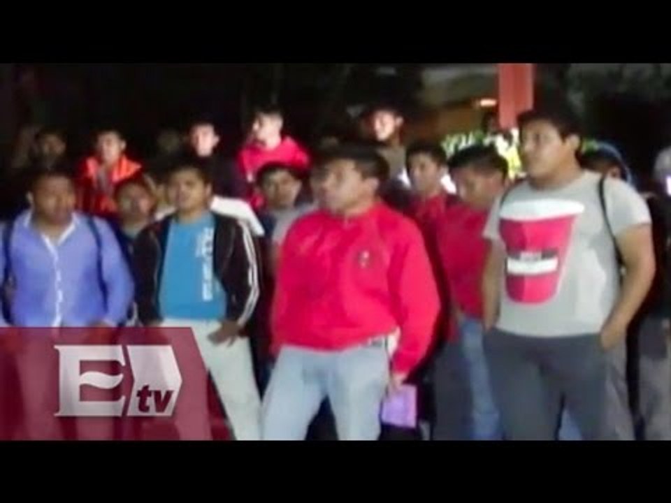 Marcha en apoyo de los normalistas desaparecidos de Ayotzinapa  / Excélsior Informa