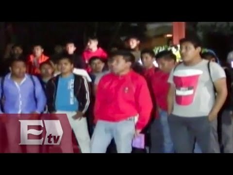 Marcha en apoyo de los normalistas desaparecidos de Ayotzinapa / Excélsior Informa