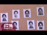 Familiares de normalistas desaparecidos marcharán del Ángel al Zócalo / Vianey Esquinca