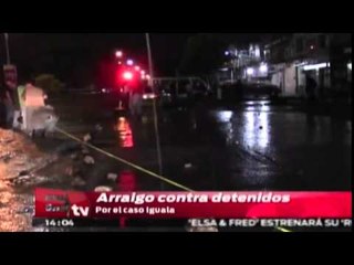 Arraigo contra detenidos por el caso Iguala / Titulares de la tarde