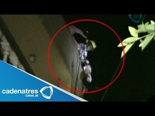 Rescatan a dos menores y dos adultos de un incendio de Coyoacan