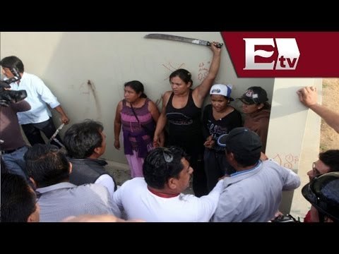 Maestros de Oaxaca destrozan instalaciones de la sección 59 / Titulares con Vianey Esquinca