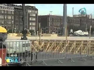 Comienza instalación de la pista de hielo en el Zócalo
