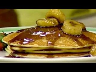 Cocinemos Juntos. Hot cakes de plátano con salsa de caramelo