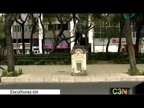 Esculturas en Paseo de la Reforma, sin placa de identificación