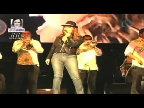 Juntan llaves para estatua de Jenni Rivera en Monterrey