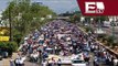 Maestros bloquean carretera en Oaxaca; protestan por desalojo / Titulares con Vianey Esquinca