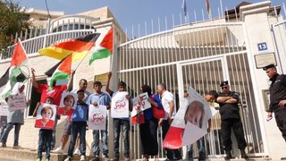Students From Khan Al-Ahmar Appeal to Merkel Ahead of Visit to Israel