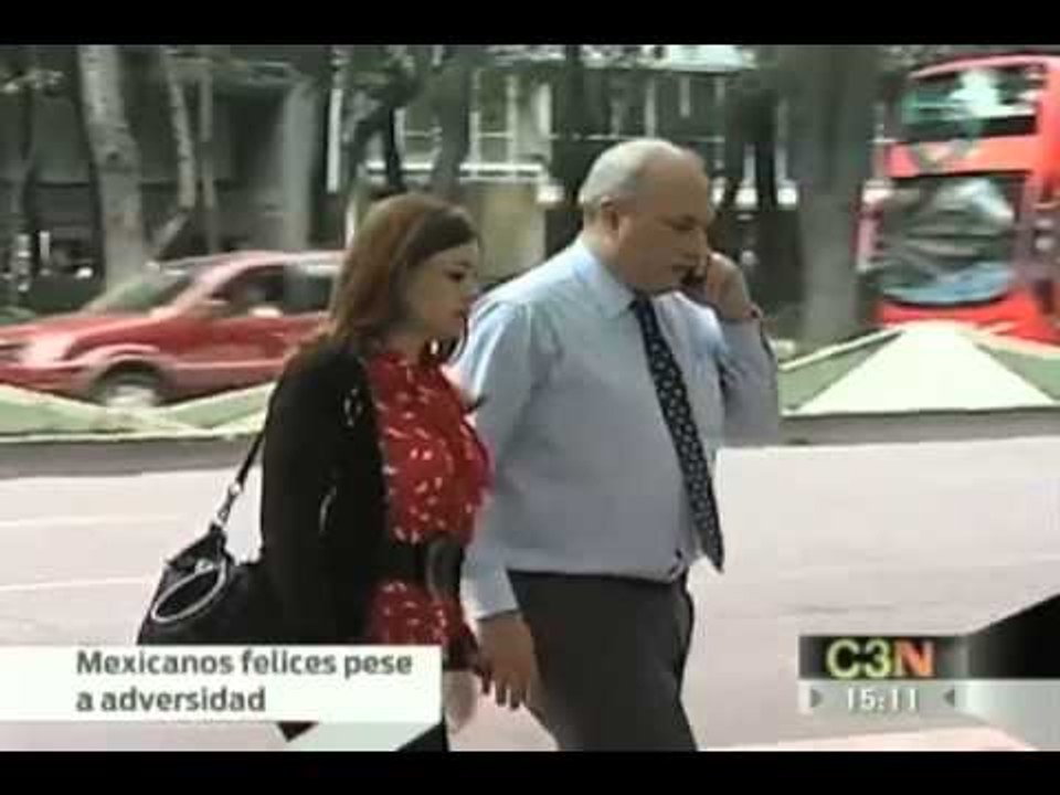 Mexicanos felices a pesar de la adversidad