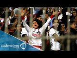 Mueren 22 aficionados por disturbios en partido de fútbol en Egipto