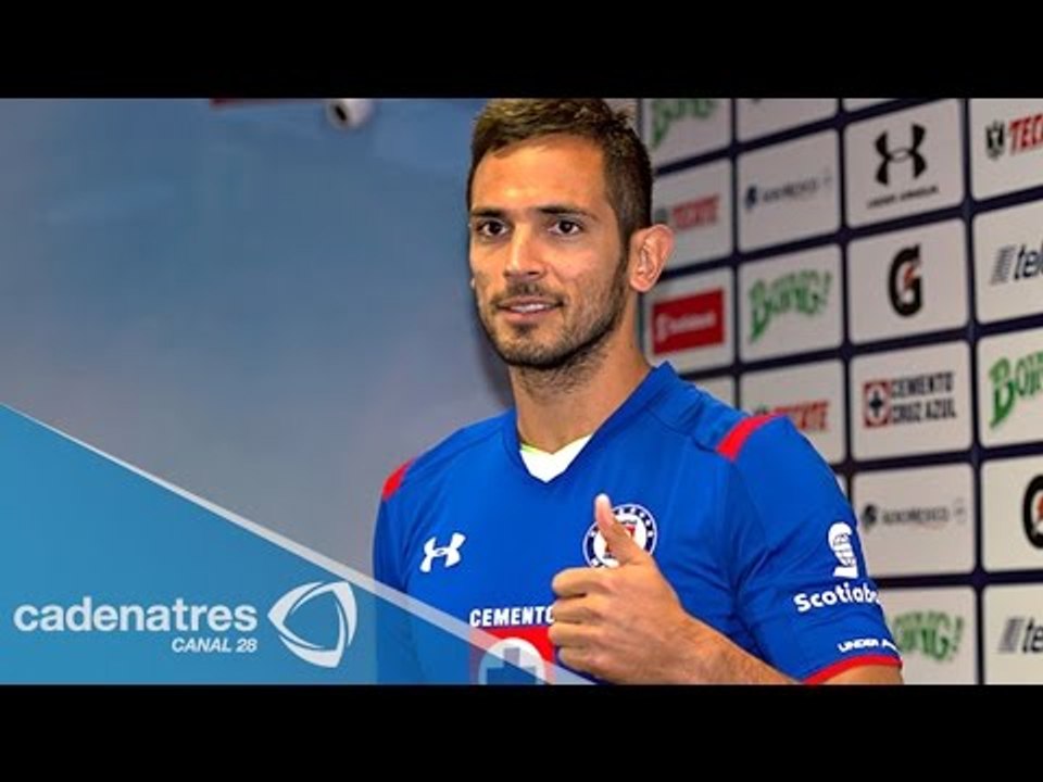 Cruz Azul presenta a Roque Santa Cruz; se despide Amaranto Perea