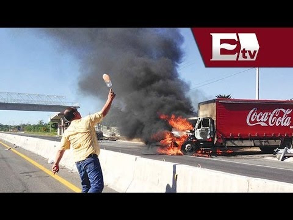 Opositores de grupos de autodefensa bloquean carretera en Apatzingán / Titulares de la tarde