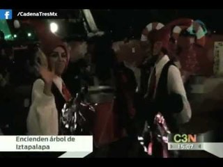 Encienden árbol navideño monumental en Iztapalapa