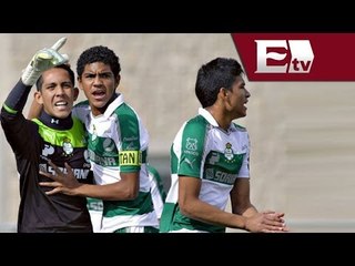 Autobús de Santos Laguna Sub 17 sufre accidente / Excélsior Informa con Yohali Reséndiz