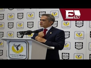 Mancera encabeza entrega de uniformes y armamentos a Policía capitalina / Vianey Esquinca