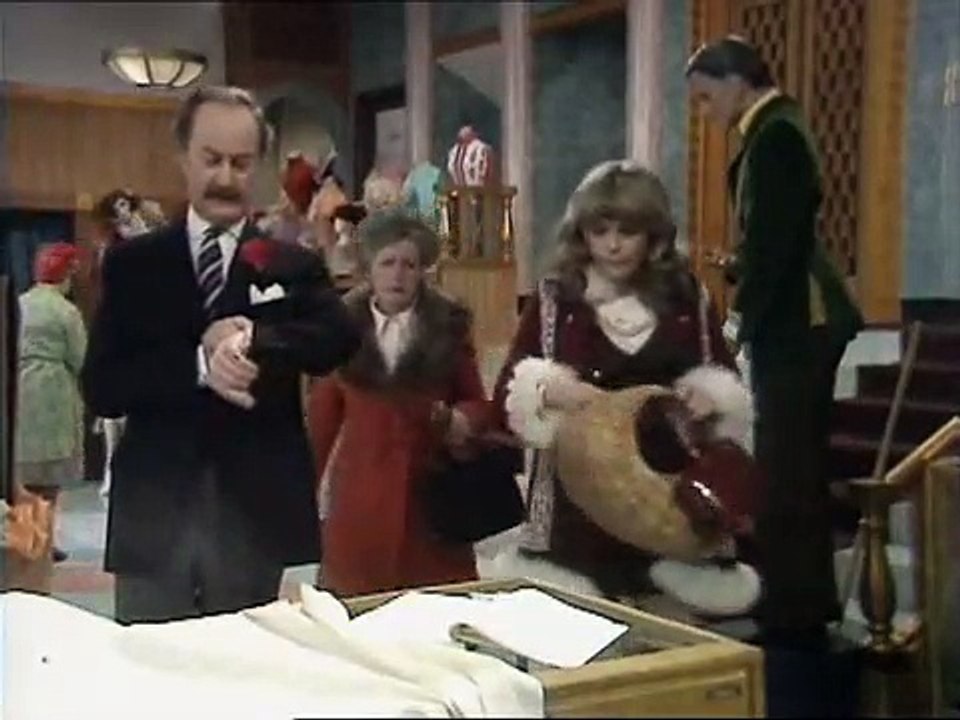 Are You Being Served S02 E03