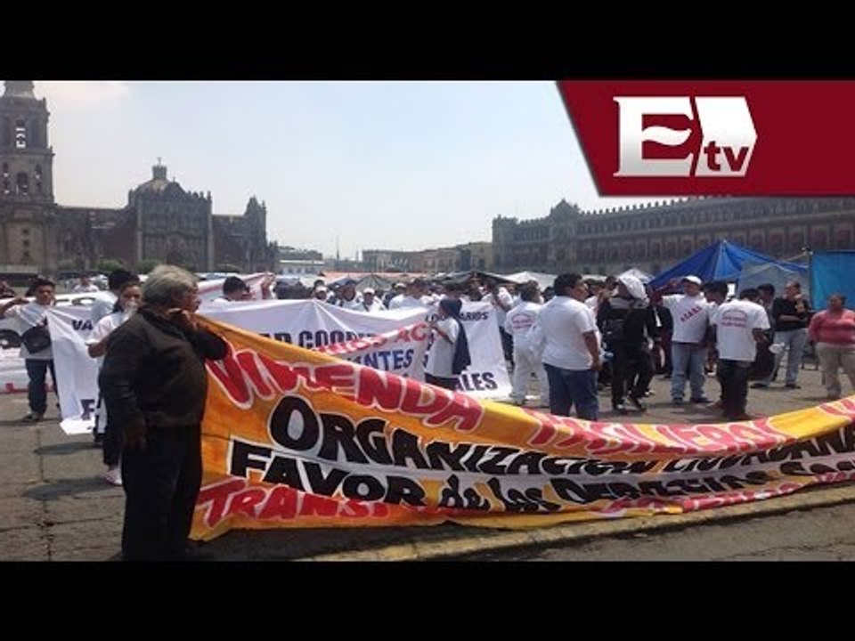Vagoneros realizan manifestación; quieren que los dejen vender / Excélsior informa