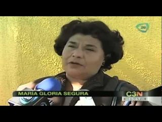 El peregrinar en la búsqueda de familiares en hospitales por la explosión en PEMEX