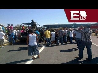 Grupos de autodefensa llegaron sin armas a Apatzingán  / Titulares con Pascal Beltrán