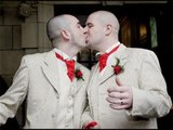 Francia aprueba bodas gay.Cadenatres Noticias