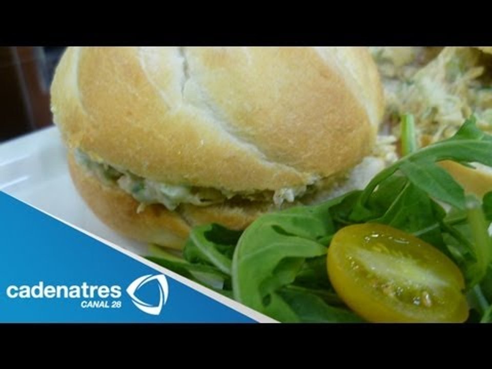 Receta de como preparar sandwiches de ensalada de pollo. Receta de sandwiches / Bocadillos
