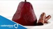 Receta para preparar peras ponchadas con vino y confetti de frutas. Postres mexicanos