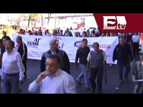 Jubilados de Mexicana van al AICM y exigen pago de pensiones/ Comunidad Yazmin Jalil