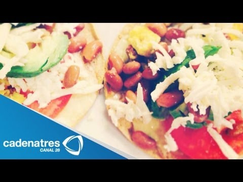 Receta de Tostadas con Queso y Aguacate/ Receta de cómo preparar Tostadas con Queso y Aguacate