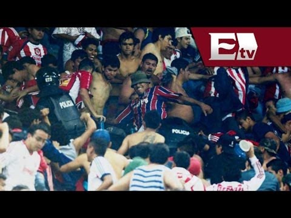 Cesan a policías por violencia en el Estadio Jalisco / Titulares con Vianey Esquinca