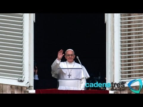 Papa Francisco celebra primer 'ángelus dominical' del Pontificado