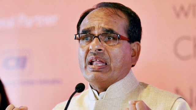 Madhya Pradesh Election 2018:Shivraj को खाये जा रही Votes की चिंता, EC से की ये अपील| वनइंडिया हिंदी