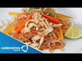 Receta para preparar pad thai noodles. Comida tailandés / Receta rápida y fácil