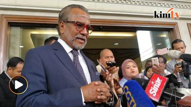 Live: Sidang media oleh peguam Najib