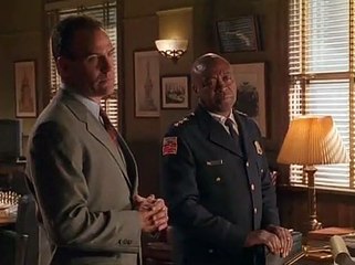 The District S01E19 The Agony And The Ecstasy