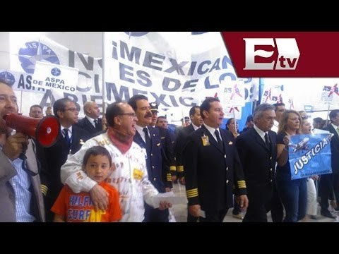 Ex empleados de Mexicana protestan por la quiebra de la aerolínea/ Comunidad Yazmin Jalil