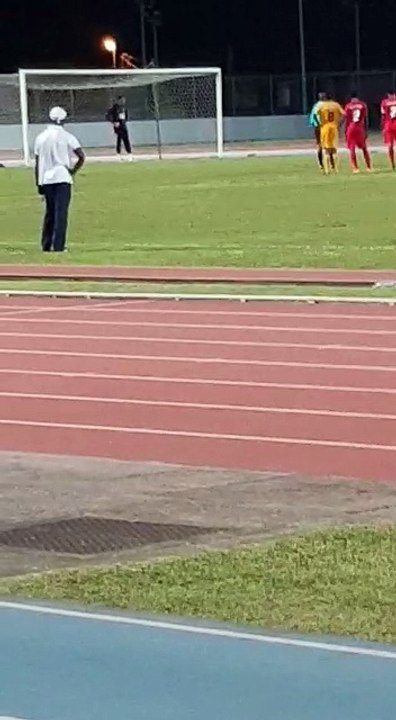 Mardi 02 octobre Quart de final de la coupe de France , le but égalisateur pour le 1 a 1 a la 45 eme mn !!! JSA L ESPRIT D EQUIPE !!!