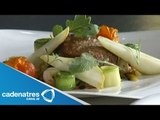 Receta de filete de res con peras asadas. Cocinando con el chef Edgar Hernández y Diego Niño