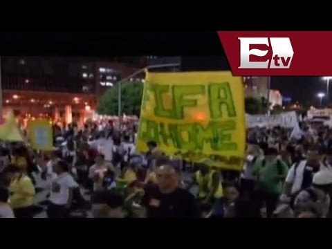 Realizan protestas en Brasil en contra de los gastos para el mundial / Excélsior en la media