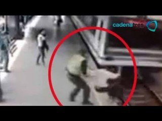 Policía evita suicidio de un hombre en el Metro Medellín de Colombia