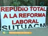Estalla huelga en 20 planteles de bachillerato del gobierno capitalino