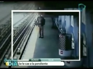 Bebé cae a las vías del metro tras distracción de su madre