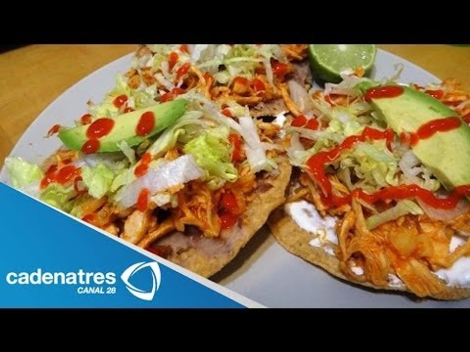 Receta para preparar tostadas de pollo con chipotle. Receta de tostadas / Tostadas de pollo
