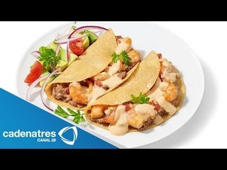 Receta para preparar tacos de camarón con salsa cremosa de chile de árbol y frijoles