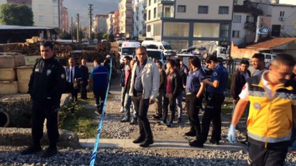 Hemzemin geçidinden geçmek isterken canından oldu