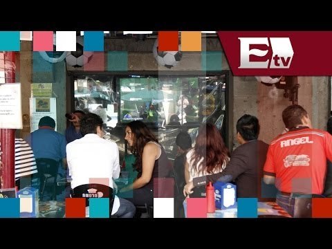 Capitalinos disfrutan el debut mundialista de México en restaurantes/ Entre Mujeres