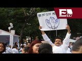 Médicos realizan marcha #YoSoy17 / Excélsior informa