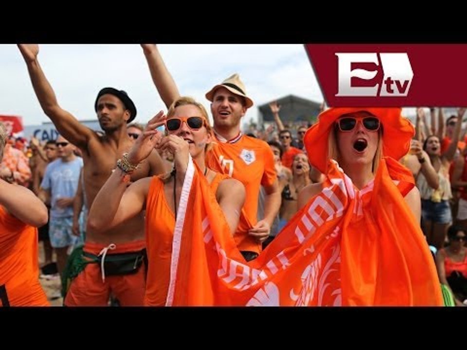 Festeja afición holandesa pase de su Selección a cuartos de final del Mundial/ Gloria Contreras