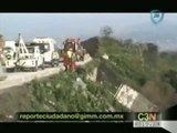 Camión cae a barranco sobre la Autopista México-Puebla